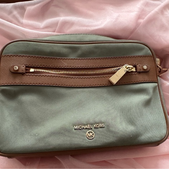 Michael Kors Olive and Chestnut Crossbody Bag - Picture 2 of 7